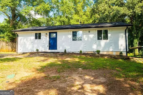 1208 Mannbrook Dr, Stone Mountain, GA 30083