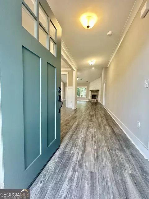Entry Way - 1611 Gratis Rd, Monroe, GA 30656 photo 1 of 3