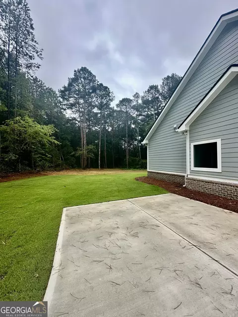 Exterior - 1611 Gratis Rd, Monroe, GA 30656 photo 1 of 4