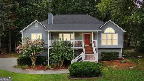 40 Yellowstone Ln, Powder Springs, GA 30127