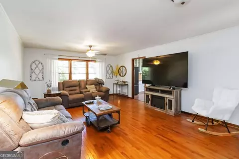 201 Westbrook Rd, Commerce, GA 30530 photo 8