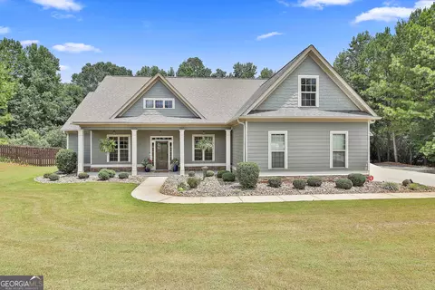 223 Wills Run Dr, Senoia, GA 30276