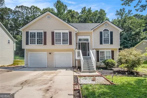 3193 Medina Dr, Jonesboro, GA 30236