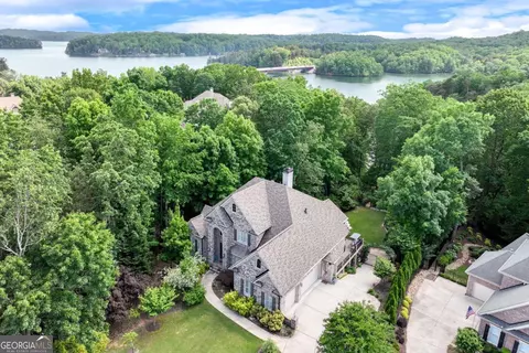 3845 Starboard Pt, Gainesville, GA 30506