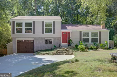 203 Loblolly Ct, Peachtree City, GA 30269