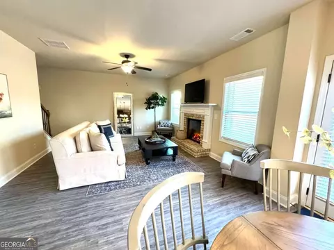 Living - 5631 Laney Dr, Rex, GA 30273 photo 3 of 3