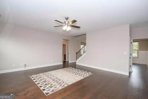 Living - 379 Linman Dr, Lagrange, GA 30241 photo 3 of 7