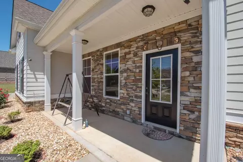 Exterior - 379 Linman Dr, Lagrange, GA 30241 photo 3 of 5