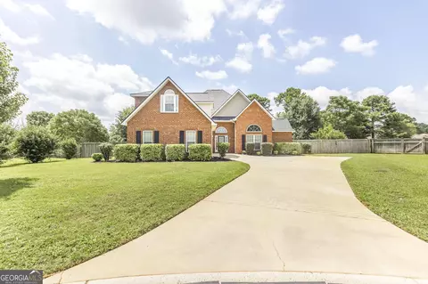 203 Ellen Ct, Warner Robins, GA 31088