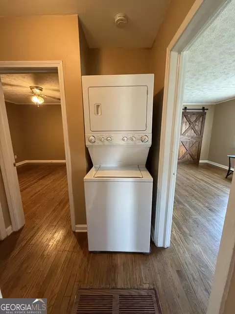 Entry Way - 109 Elm Dr, Lagrange, GA 30240 photo 4 of 4