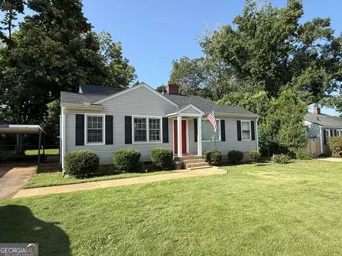Exterior - 109 Elm Dr, Lagrange, GA 30240 photo 2 of 8