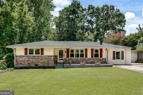 2821 Laurel Ridge Dr, Decatur, GA 30033