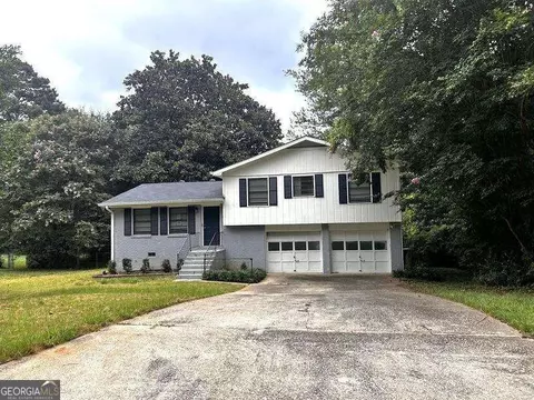 120 Mossy Brook Dr, Stockbridge, GA 30281