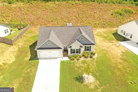 1004 Soapstone Dr, Cornelia, GA 30531 photo 2