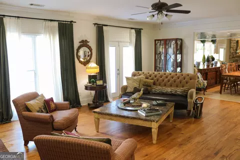 Living - 1224 Walker Rd, Madison, GA 30650 photo 1 of 5