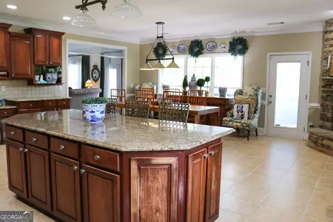 Kitchen - 1224 Walker Rd, Madison, GA 30650 photo 2 of 3