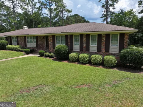 16 Woodlawn Dr, Blakely, GA 39823