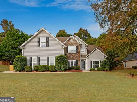228 Otter Cir, Fayetteville, GA 30215