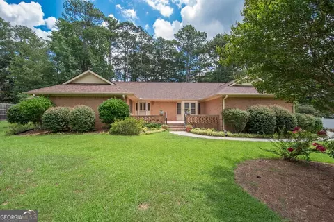 215 Creekside Trl, Fayetteville, GA 30214