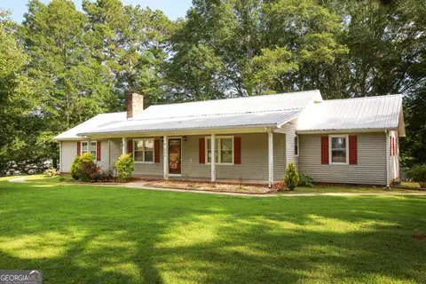 290 Timber Ridge Trl, Carrollton, GA 30117