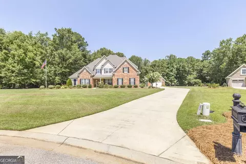 107 Etowah Dr, Bonaire, GA 31005