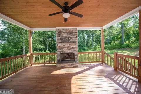 Exterior - 124 Pine View Dr, Williamson, GA 30292 photo 4 of 4
