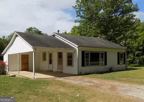 300 Magnolia Ave, Bowdon, GA 30108