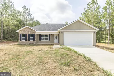 153 Long Pines Cir, East Dublin, GA 31027