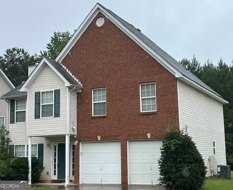 303 Millstone Dr, Hampton, GA 30228