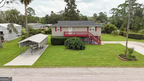 276 Circle Dr, Midway, GA 31320