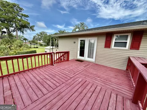 276 Circle Dr, Midway, GA 31320 photo 9
