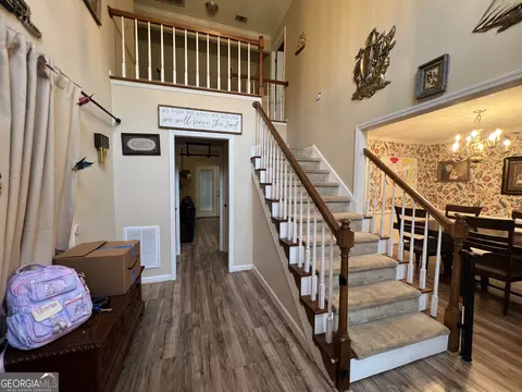 Entry Way - 114 Taylor Len Dr, Lagrange, GA 30240 photo 2 of 10