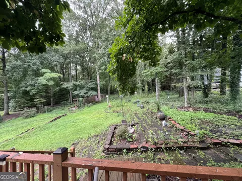 Exterior - 114 Taylor Len Dr, Lagrange, GA 30240 photo 3 of 9