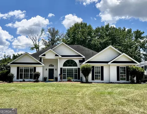 1038 Alma Dr, Macon, GA 31216