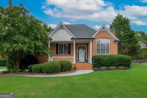 11 Hampton Ln, Cartersville, GA 30120