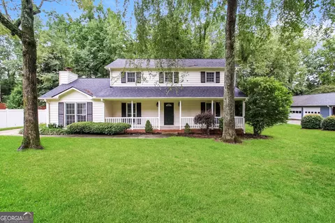 6176 Pinewood Dr SE, Covington, GA 30014