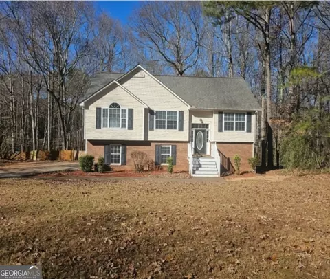 41 Masters Dr, Newnan, GA 30265