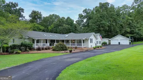 1307 Floyd Springs Rd NE, Armuchee, GA 30105