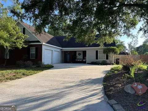 148 Knights Brg, Warner Robins, GA 31093