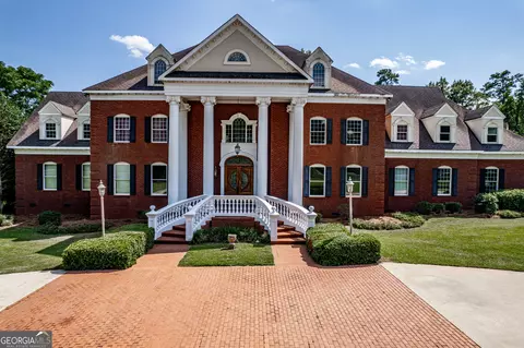 6020 Rivoli Dr, Macon, GA 31210