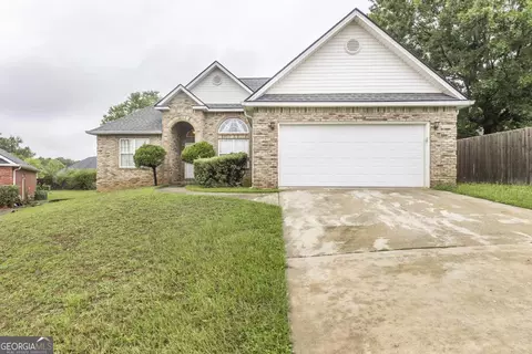 102 Mulligan Ct, Bonaire, GA 31005