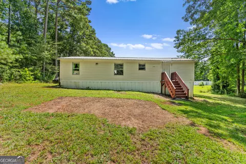 Exterior - 949 Fox Bridge Rd, Dalton, GA 30721 photo 10 of 12