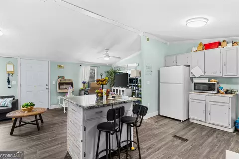 Kitchen - 949 Fox Bridge Rd, Dalton, GA 30721 photo 4 of 4