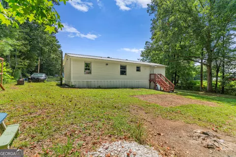 Exterior - 949 Fox Bridge Rd, Dalton, GA 30721 photo 11 of 12