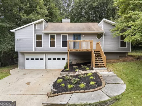 5826 Stonehaven Dr NW, Kennesaw, GA 30152