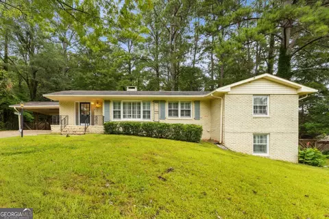 508 Greenridge Cir, Stone Mountain, GA 30083