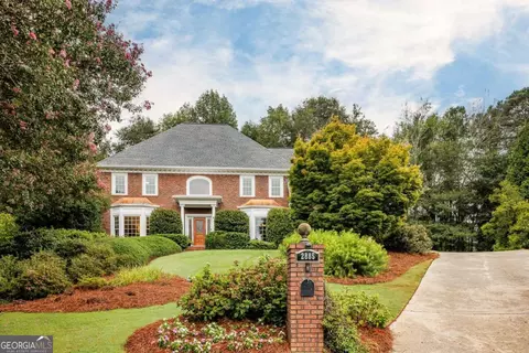 2885 Harwick Dr, Sandy Springs, GA 30350