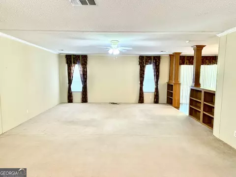 Living - 1259 Fe Beasley Rd, Claxton, GA 30417 photo 1 of 5