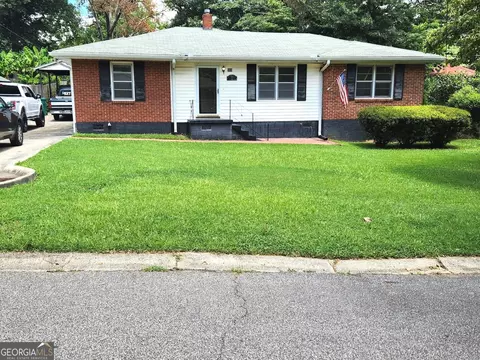 989 Oakview Dr, Smyrna, GA 30080