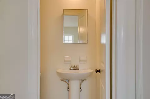 Bath - 2538 E Kensington Dr, Augusta, GA 30906 photo 1 of 3